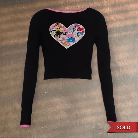 ❗️SOLD❗️Dolls Kill x Squishmallows Collect Them All baby tee crop🐮💕 - Picture 1 of 5